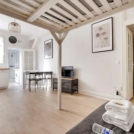 Studio With Garden - 4p - Canal St Martin Appartamento
